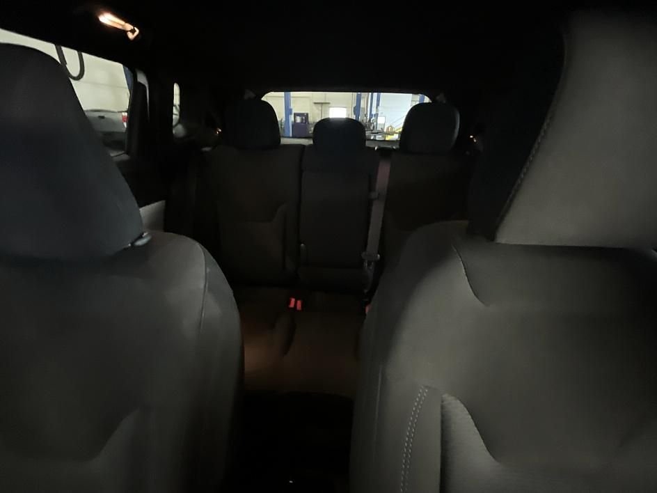 Used 2023 White Jeep Sport image 28