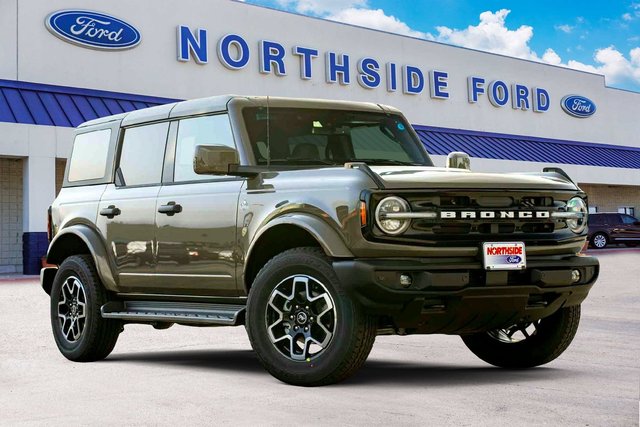 2026 Ford Bronco Outer Banks