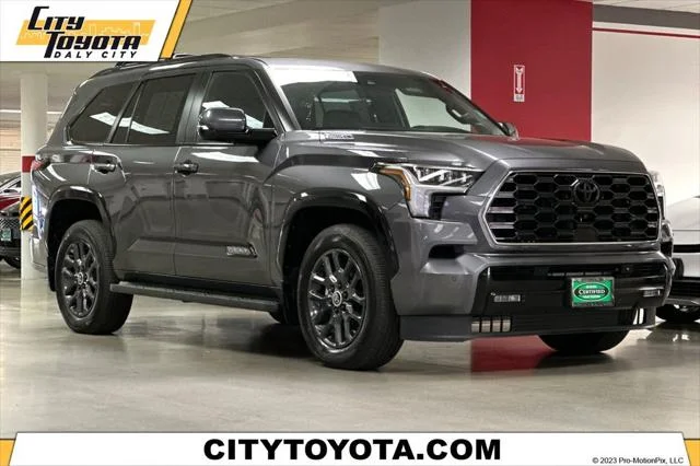2024 Toyota Sequoia Platinum 4WD i-FORCE MAX Hybrid's photo