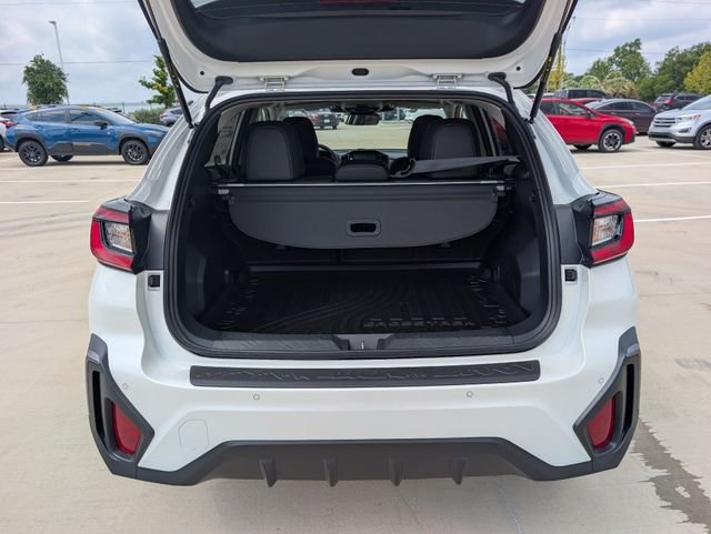New 2026 CRYSTAL WHITE PEARL Subaru Limited image 21