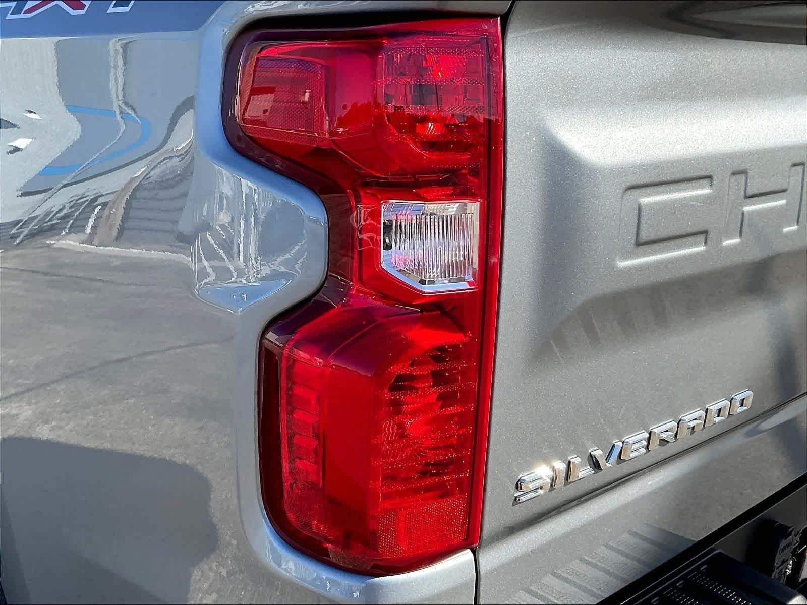 2025 Chevrolet Silverado 1500 LT - Photo 26