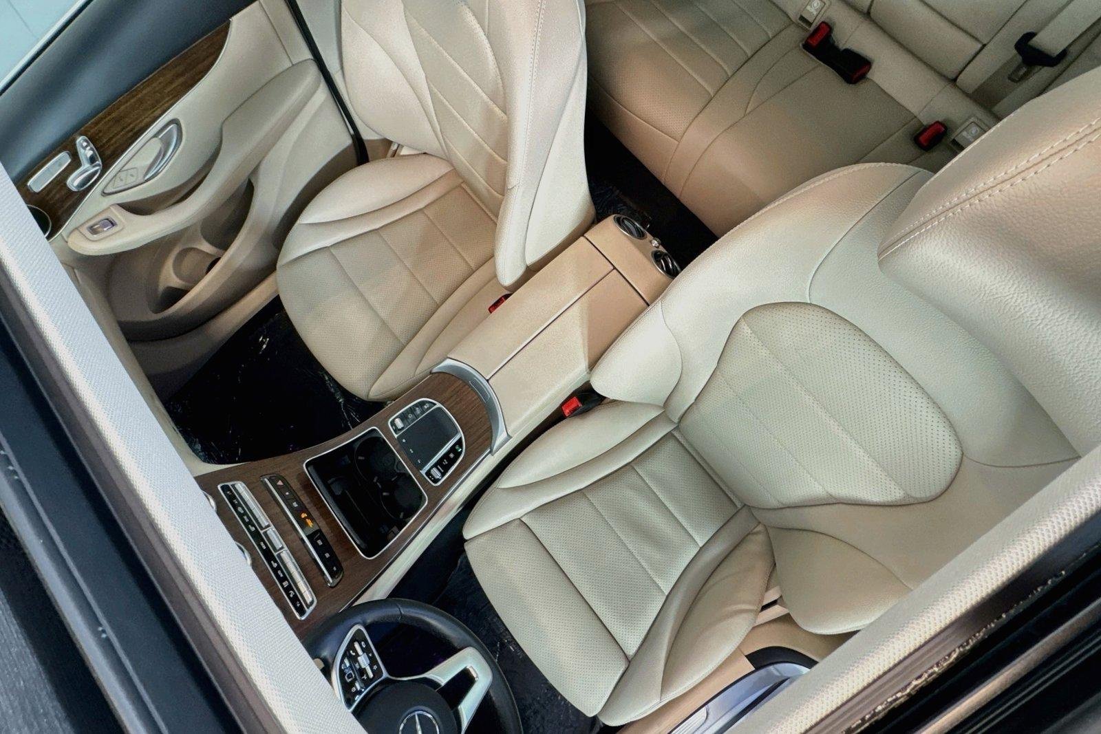 Used 2022 Cirrus Silver Metallic Mercedes-Benz GLC 300 image 20
