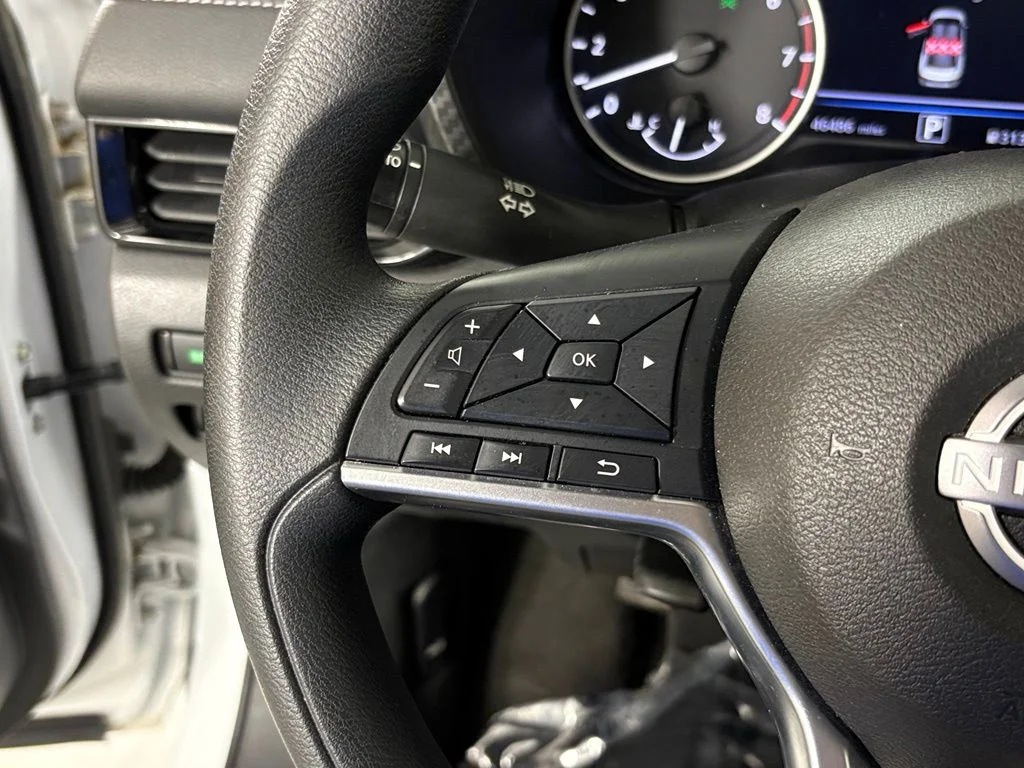 Used 2025 White Nissan SV image 19