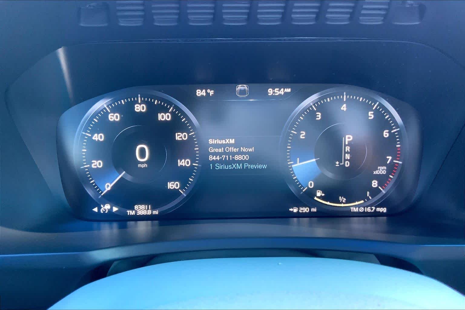 Used 2020 Onyx Black Metallic Volvo Momentum image 26