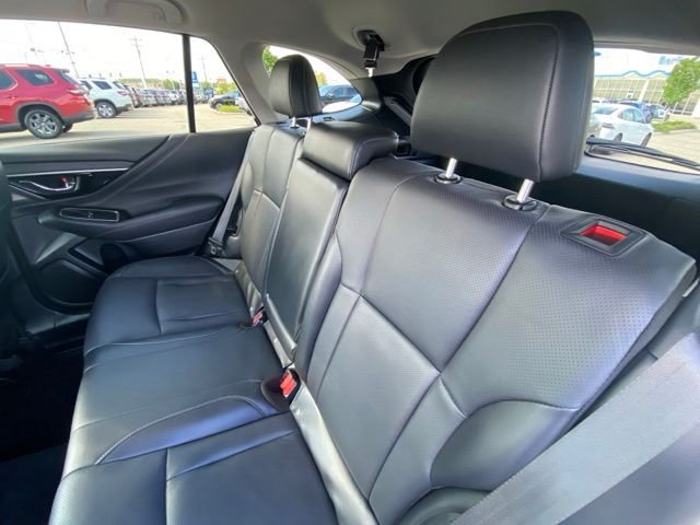 Used 2022 Crystal White Pearl Subaru Limited image 50