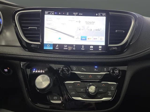 New 2026 Bright White Clear-Coat Exterior Paint Chrysler Select image 9