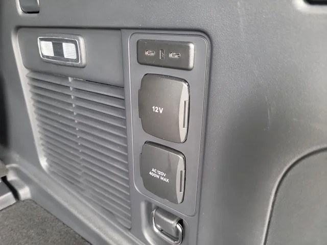 Used 2025 Silver Ford Platinum image 13