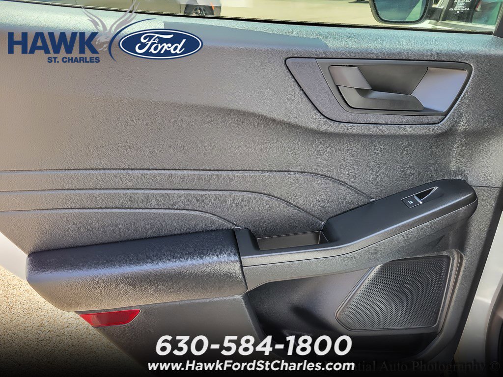 Certified Used 2022 Oxford White Ford SE image 17
