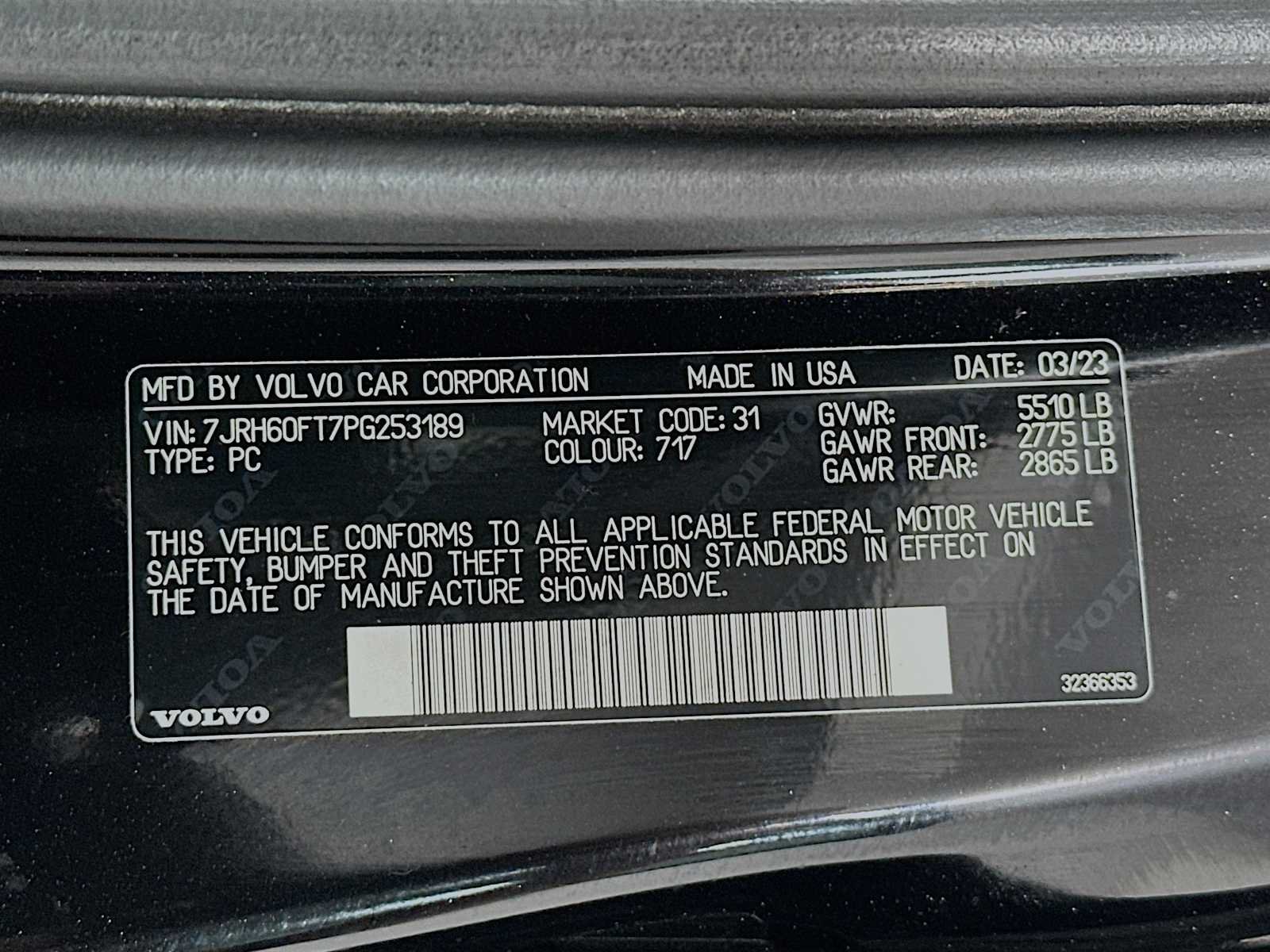 Certified Used 2023 Onyx Black Volvo Plus image 30