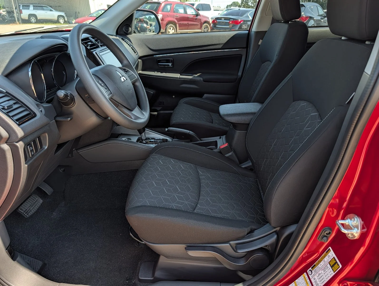 New 2026 Red Mitsubishi 2.0 ES image 10