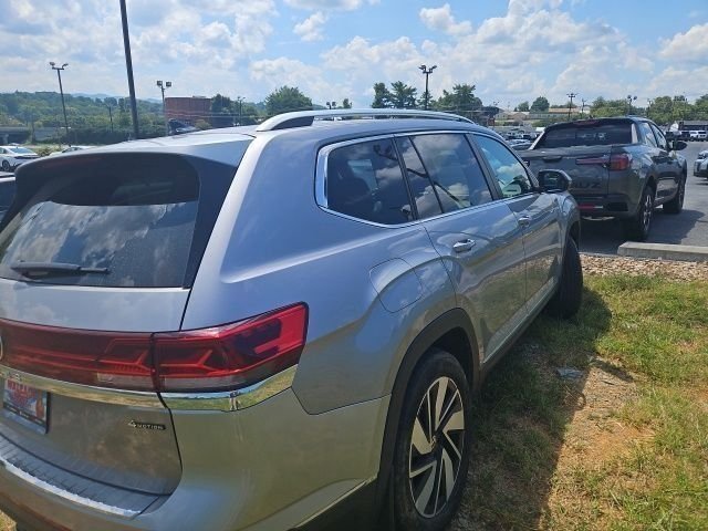 Used 2024 Silver Volkswagen 2.0T SEL image 5