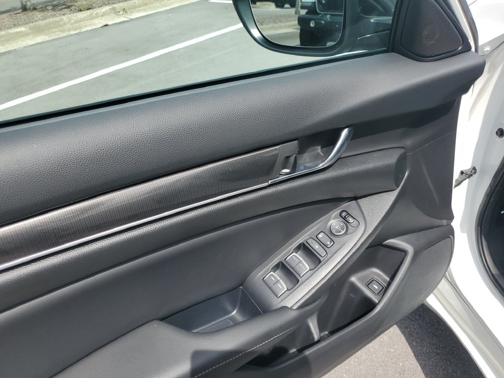 Used 2022 White Honda Sport image 11