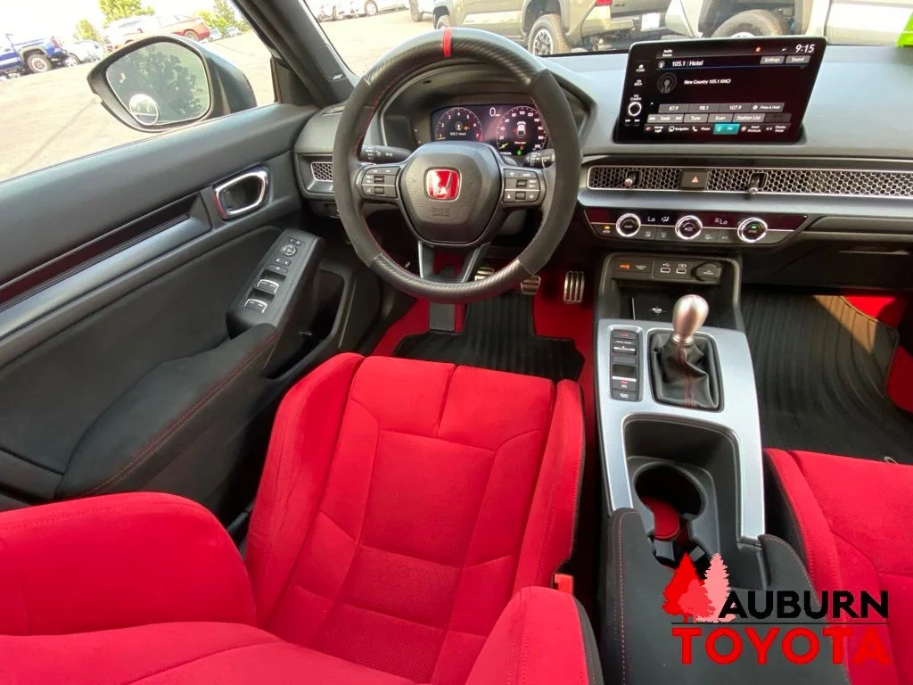 Used 2023  Honda  image 27