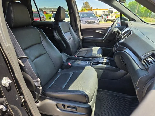 Used 2023 Black Honda EX-L image 22
