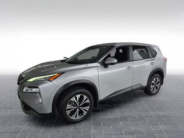 Used 2023 Silver Nissan SV image 3