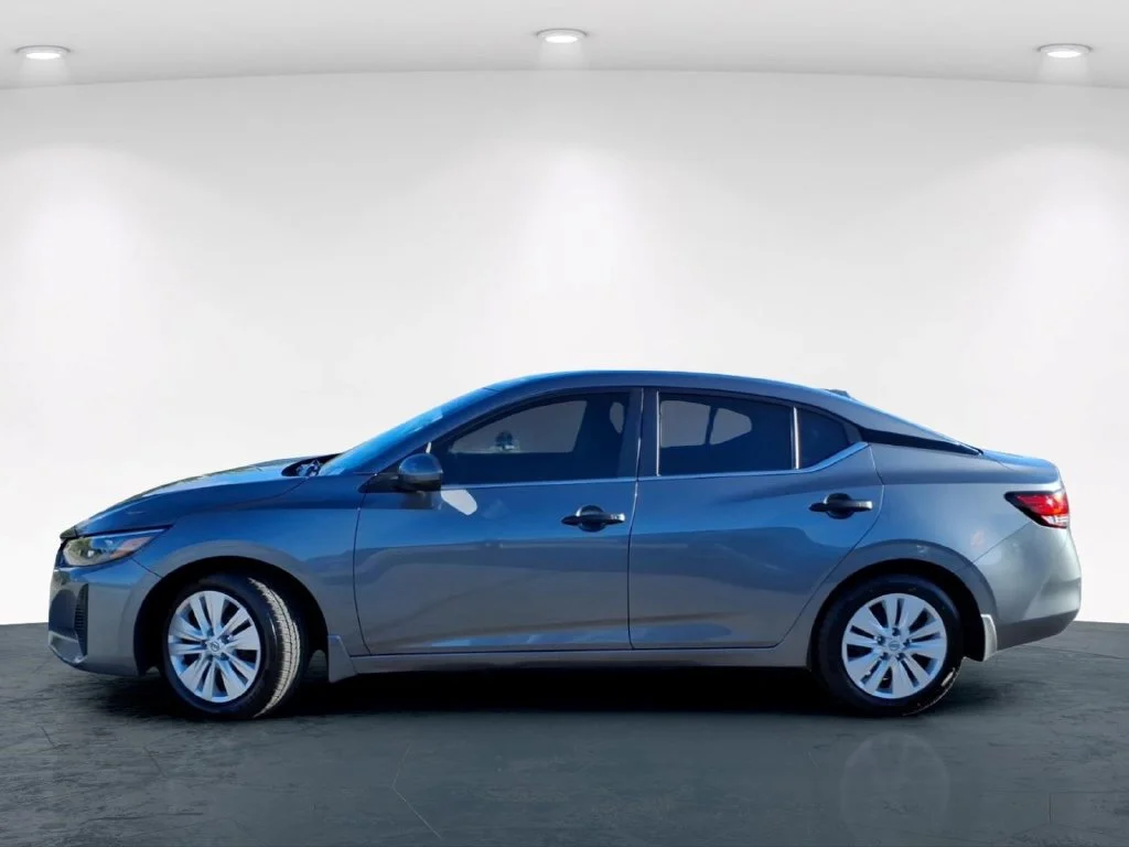 Used 2024 Gray Nissan S image 13