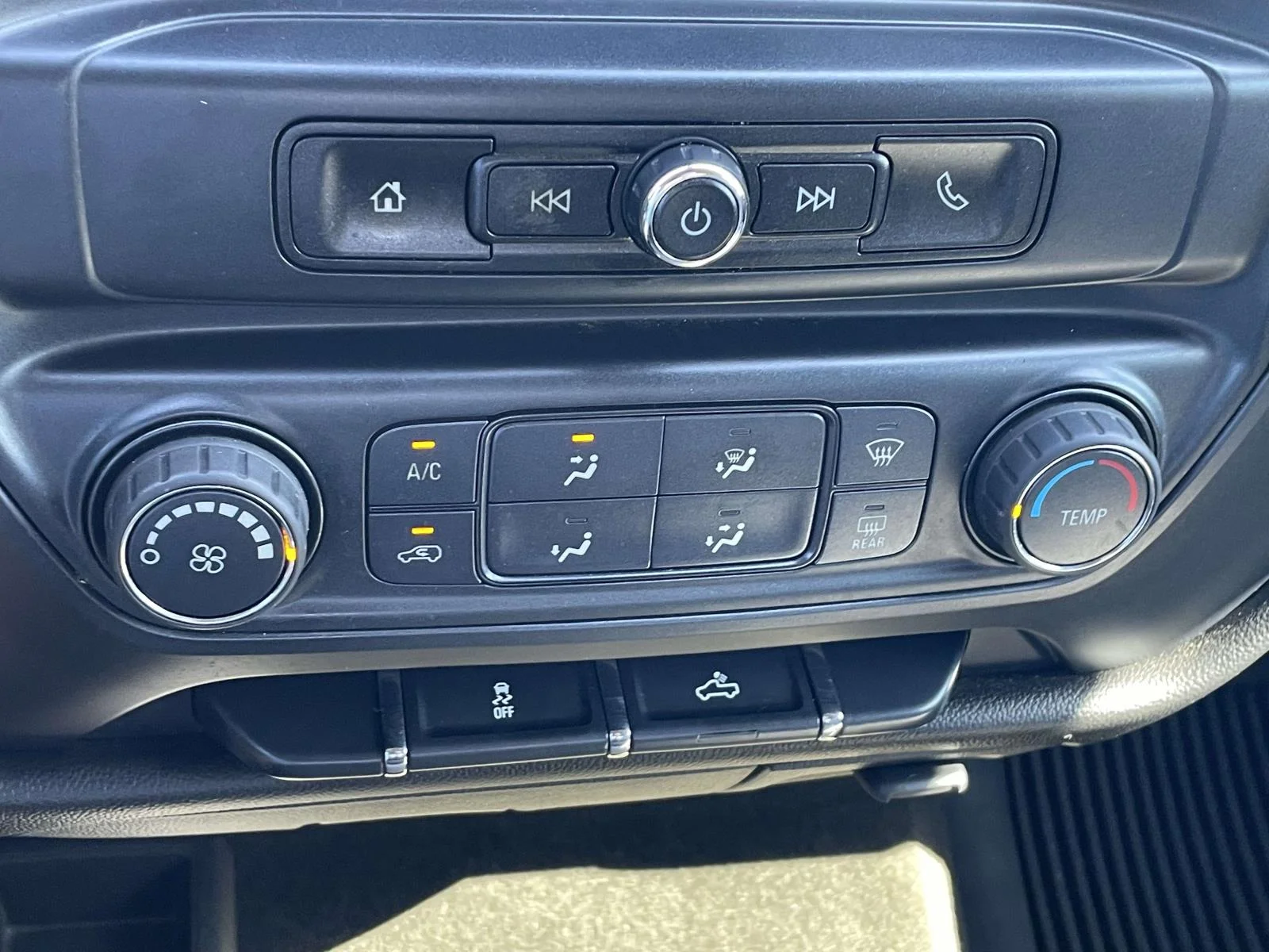 Used 2017 BLACK Chevrolet Custom image 24