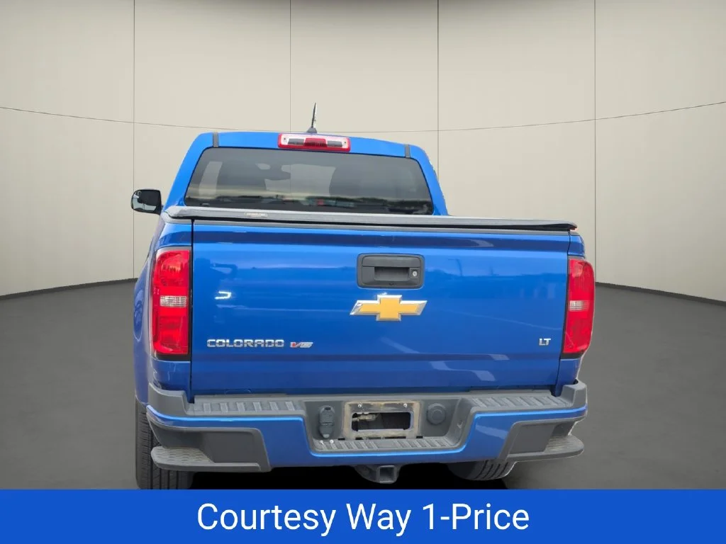 Used 2018 Blue Chevrolet LT image 9
