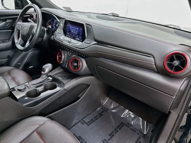 Used 2022 Black Chevrolet RS image 32