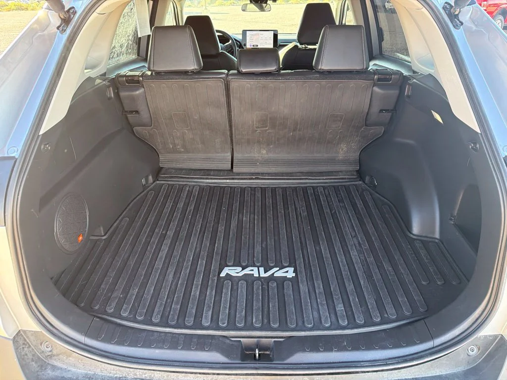 2025 Toyota RAV4 XLE Premium - Photo 7