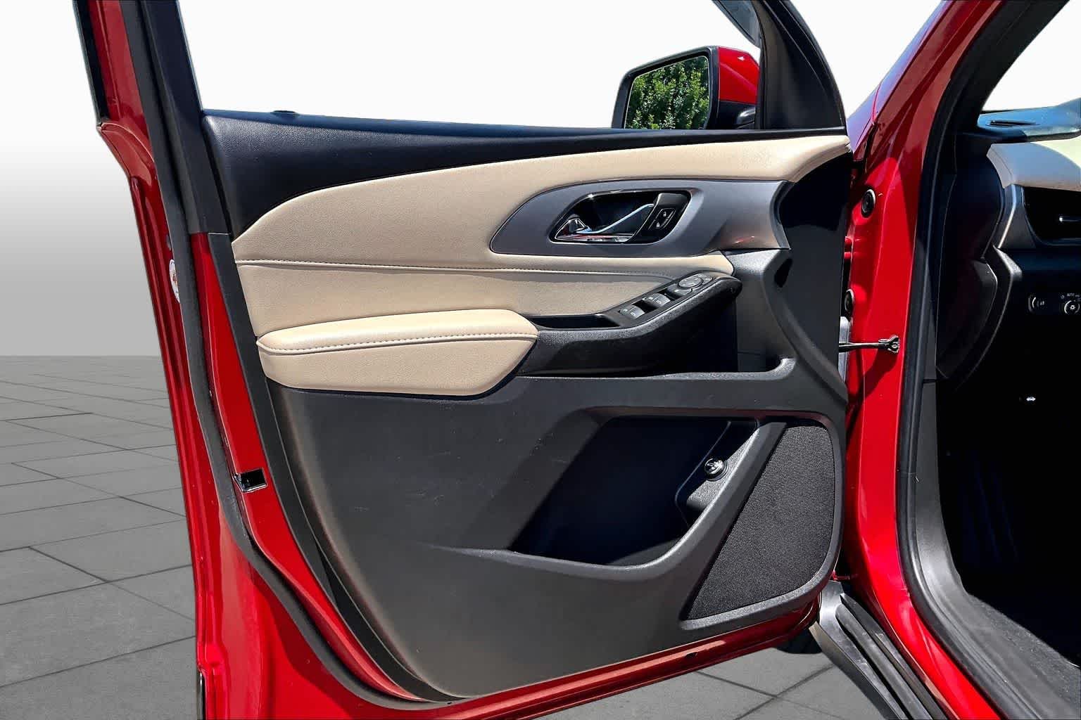 Used 2023 Radiant Red Tintcoat Chevrolet LT Cloth image 30