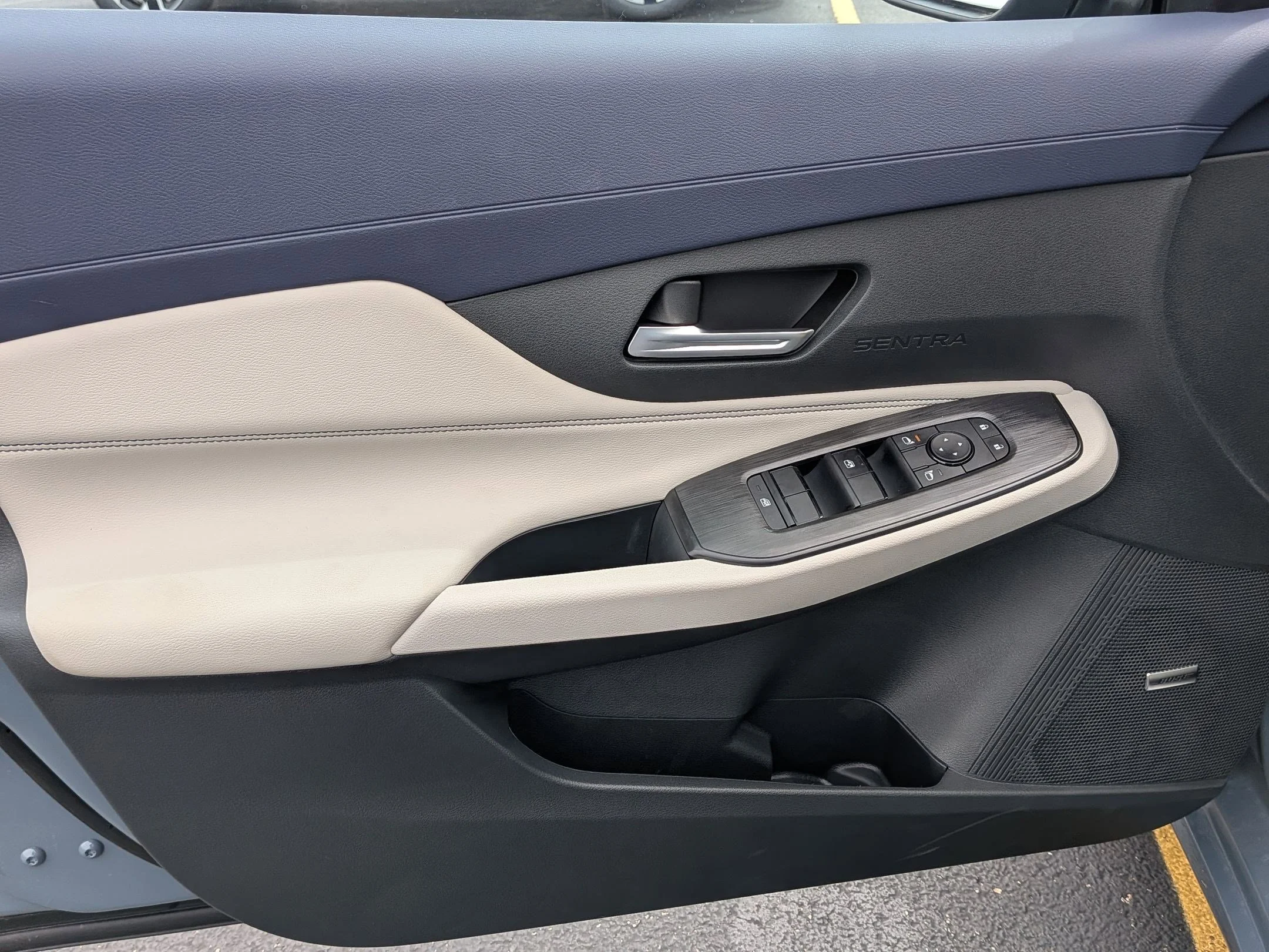 New 2026 Atlantic Gray Metallic Nissan SL image 10
