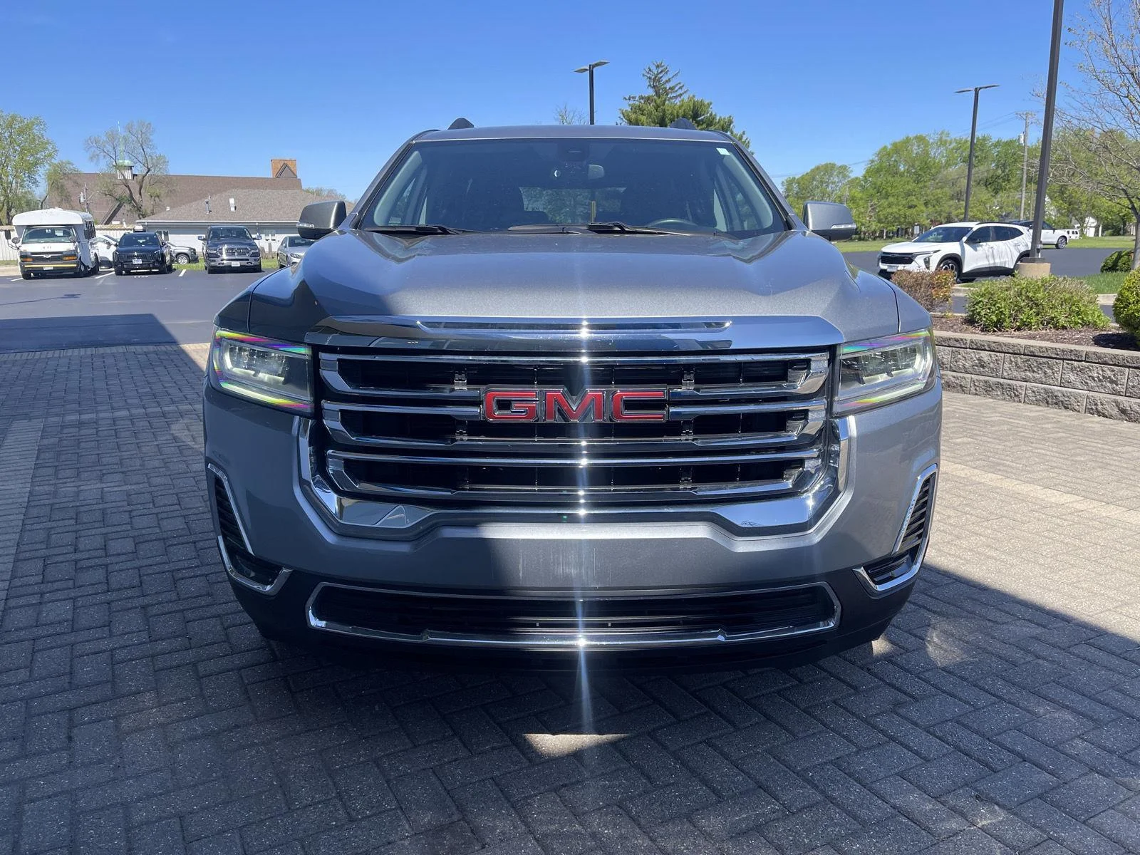 Used 2023 Sterling Metallic GMC SLE image 8