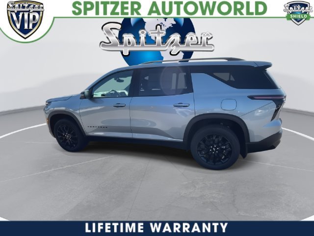 2026 Chevrolet Traverse photo 9 of 43