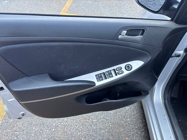 Used 2016 Ironman Silver Metallic Hyundai SE image 14