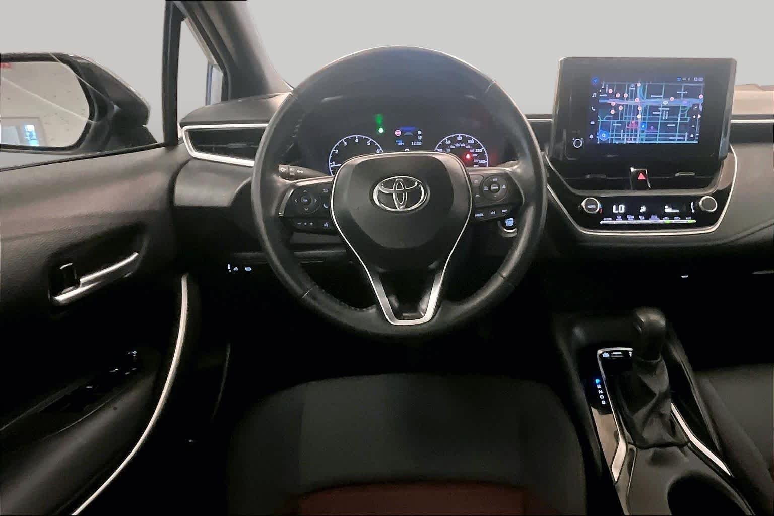 Used 2024 Classic Silver Metallic Toyota SE image 5