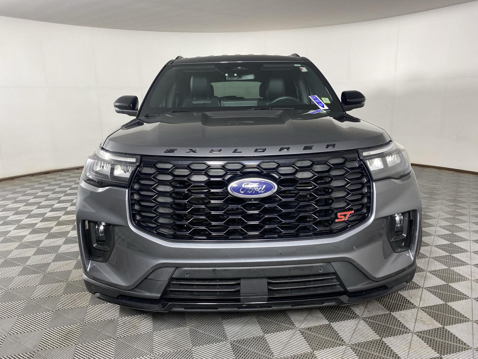 Used 2025 Carbonized Gray Ford ST image 5