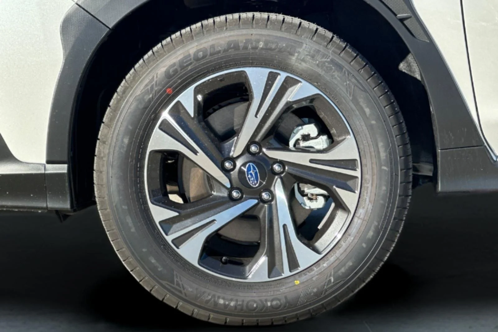 New 2026 CRYSTAL WHITE PEARL Subaru Premium image 33