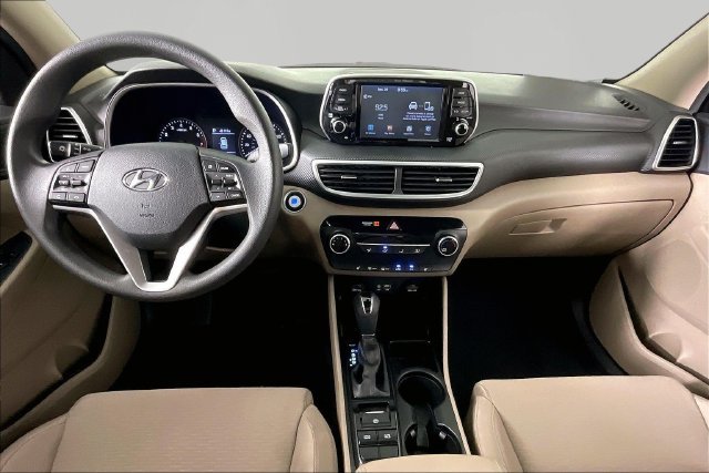 Used 2019 White Hyundai Value image 7