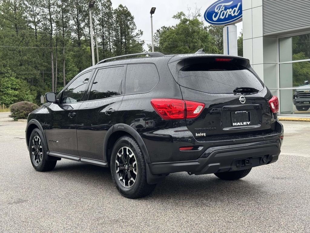 Used 2020 Black Nissan SL image 24