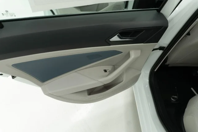 2026 Volkswagen Jetta SE - Photo 18