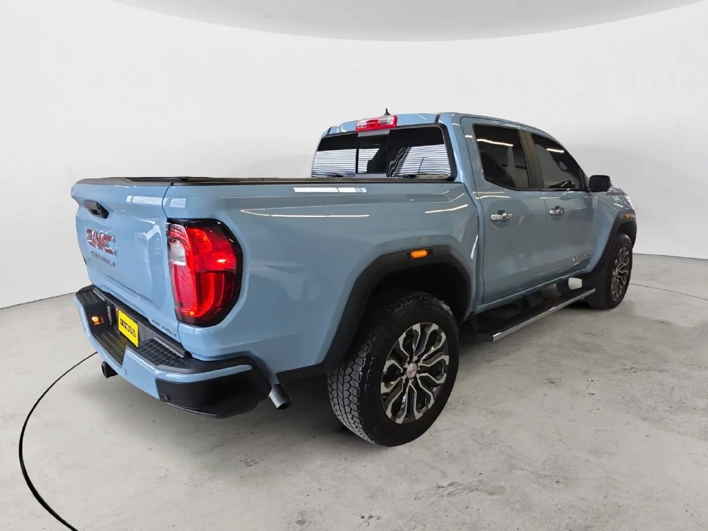 Certified Used 2026 Glacier Metallic GMC Denali image 8