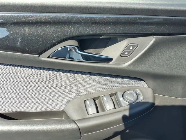 New 2026 Summit White Chevrolet LT image 18