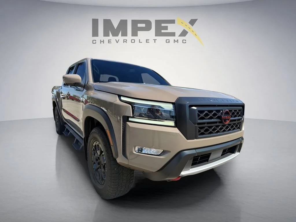 Used 2023  Nissan PRO-4X image 7