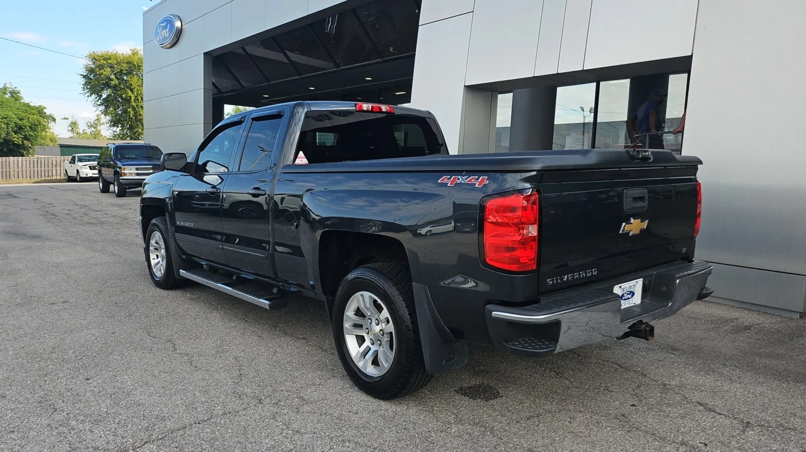 Used 2017 Graphite Metallic Chevrolet LT 4WD image 3