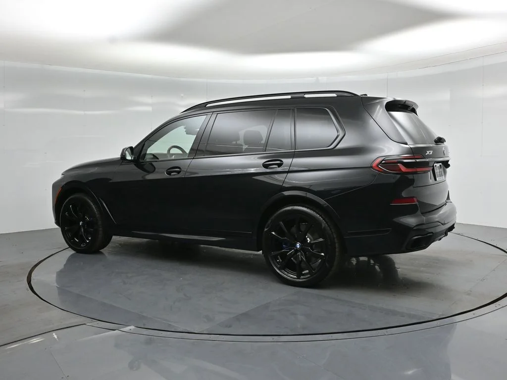 Used 2026 Black BMW xDrive40i image 6