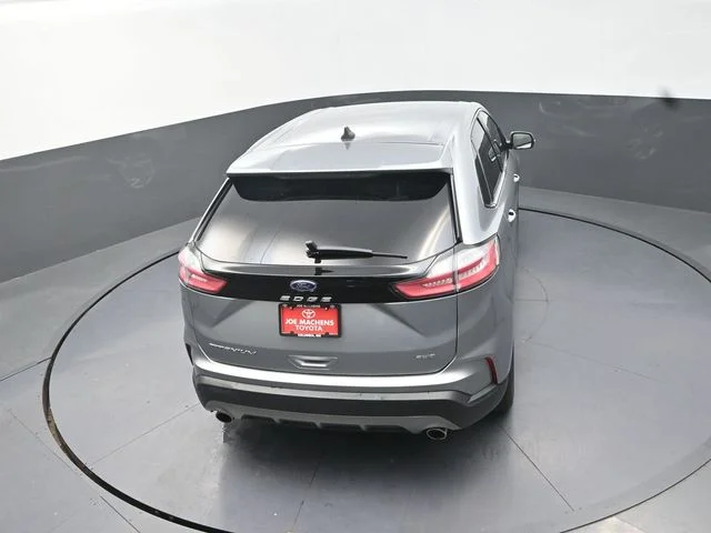 Used 2024 Silver Ford Titanium image 28