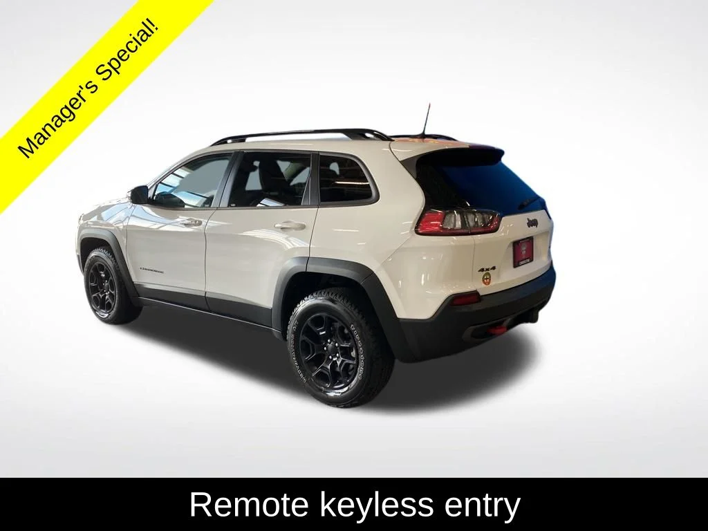 Used 2022 White Jeep Trailhawk image 19