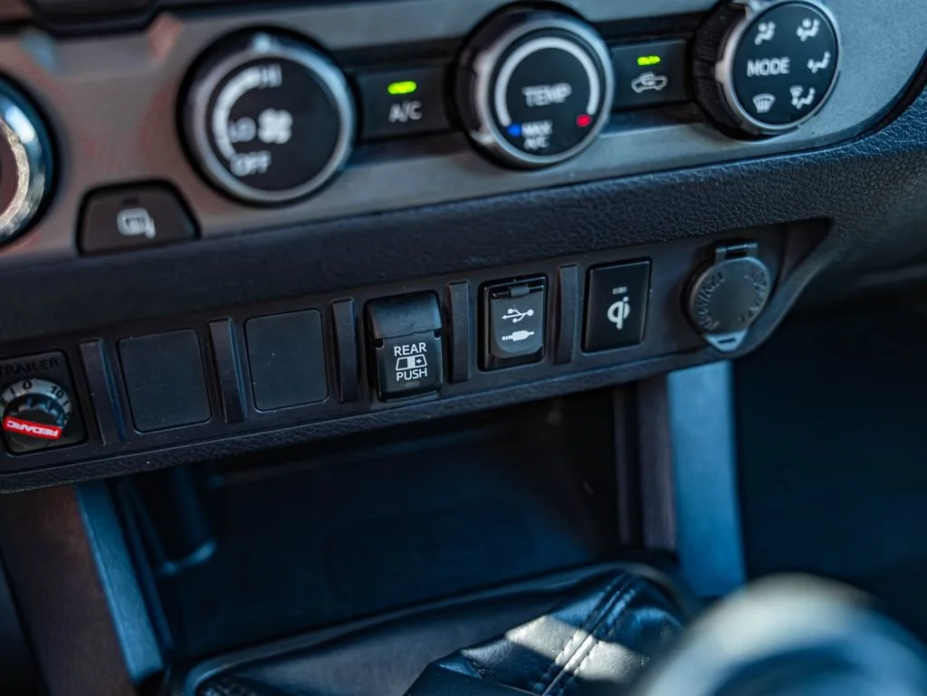Used 2019 Midnight Black Metallic Toyota TRD Off-Road image 27