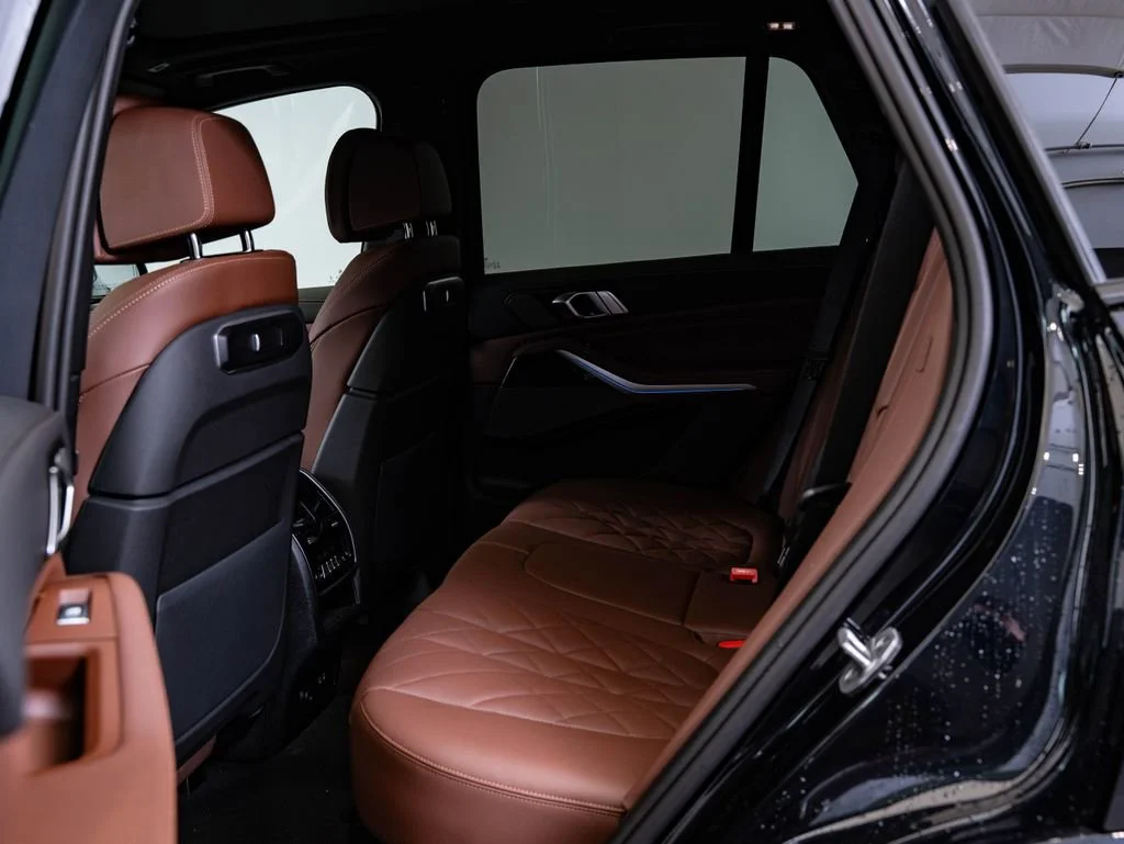 New 2026 Carbon Black Metallic BMW xDrive40i image 45