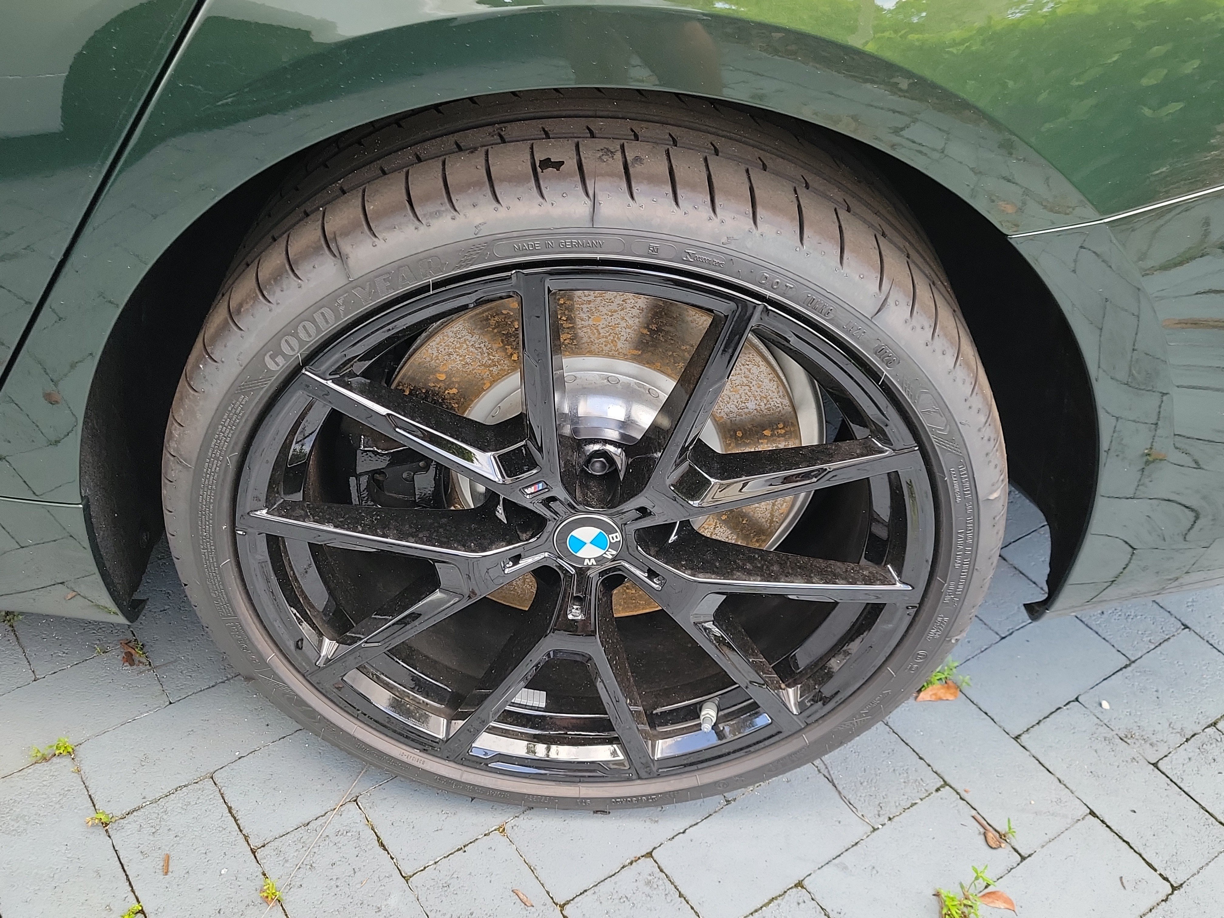 New 2026 San Remo Green Metallic BMW 840i image 4