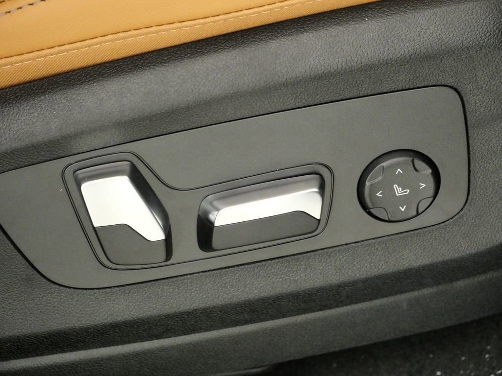 Used 2026 Carbon Black Metallic BMW xDrive50e image 23