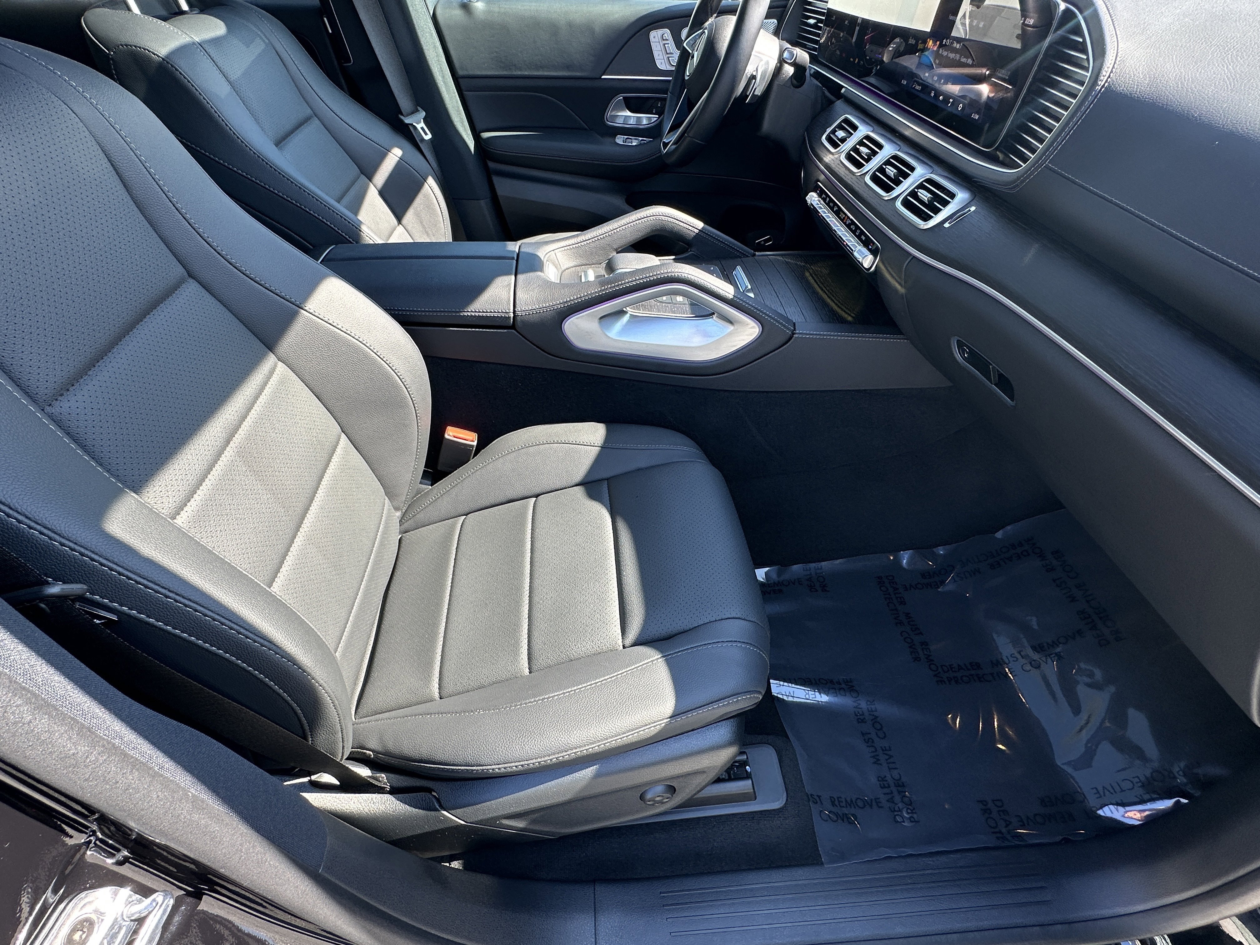 Certified Used 2025 Black Mercedes-Benz GLS 450 image 15