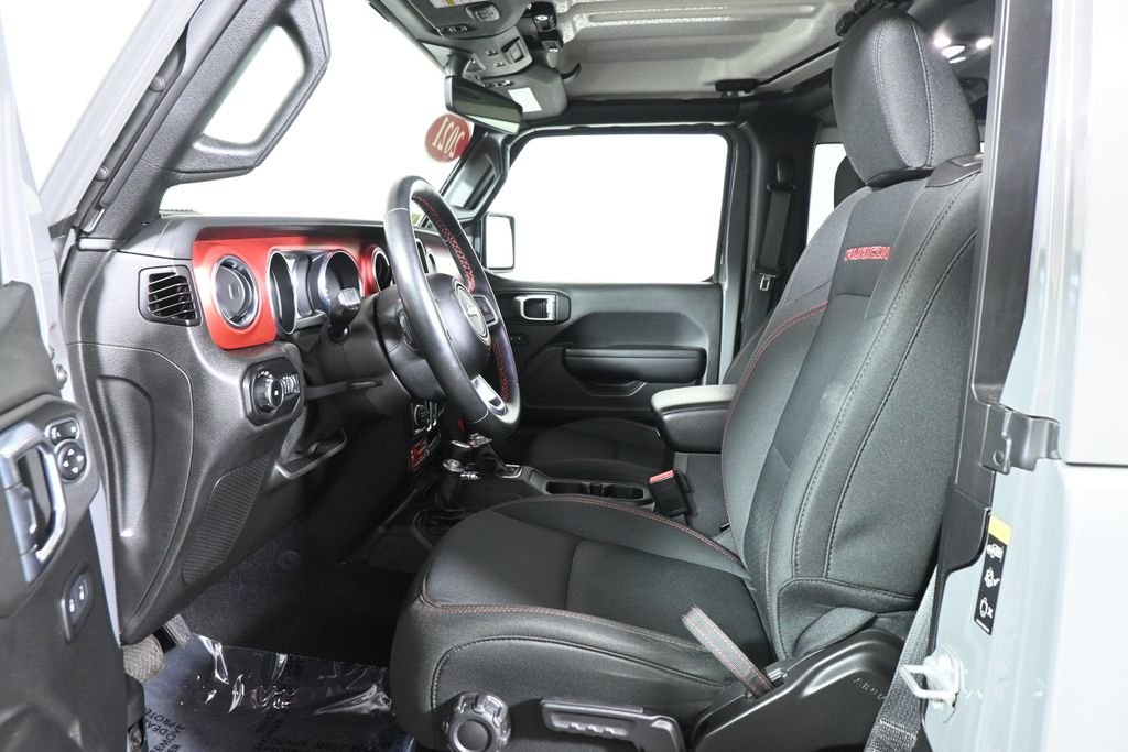 Used 2021 Gray Jeep Rubicon image 3
