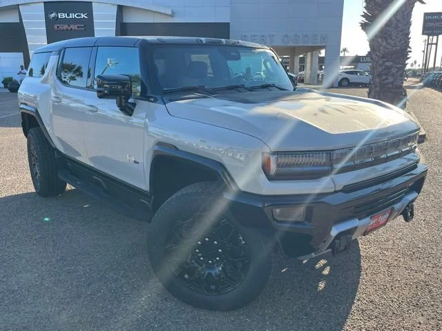 2026 GMC Hummer EV 2X SUV's photo