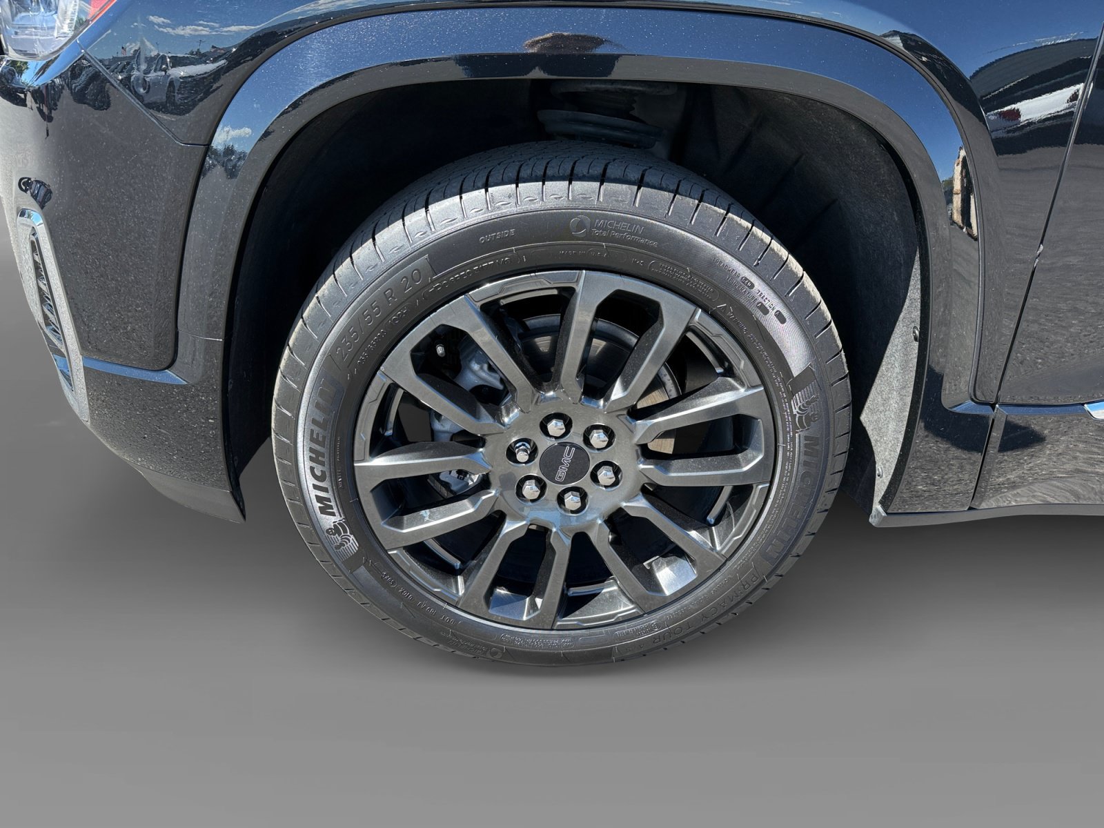 Used 2023 EBONY TWILIGHT METALLIC GMC Denali image 9